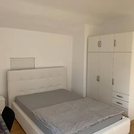 Le Grand-saconnex Guesthouse, 5 Min Walk To Airport