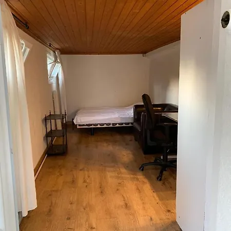 Le Grand-saconnex Guesthouse, 5 Min Walk To Airport 公寓式酒店